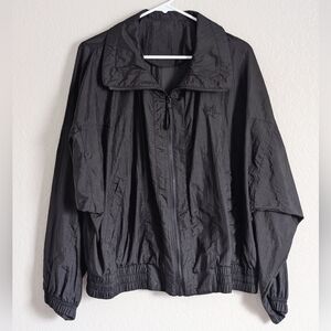River Edge Vintage 80s Outerwear Sporty Black Nylon Windbreaker
